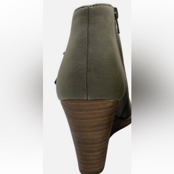 Report Shoes Bootie Ankle Zip Chic Wedge Size 9 NEW - Picture 5 of 8